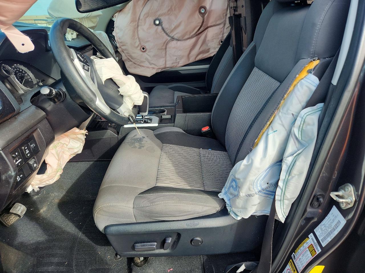 2016 TOYOTA TUNDRA