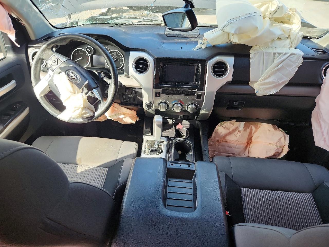 2016 TOYOTA TUNDRA