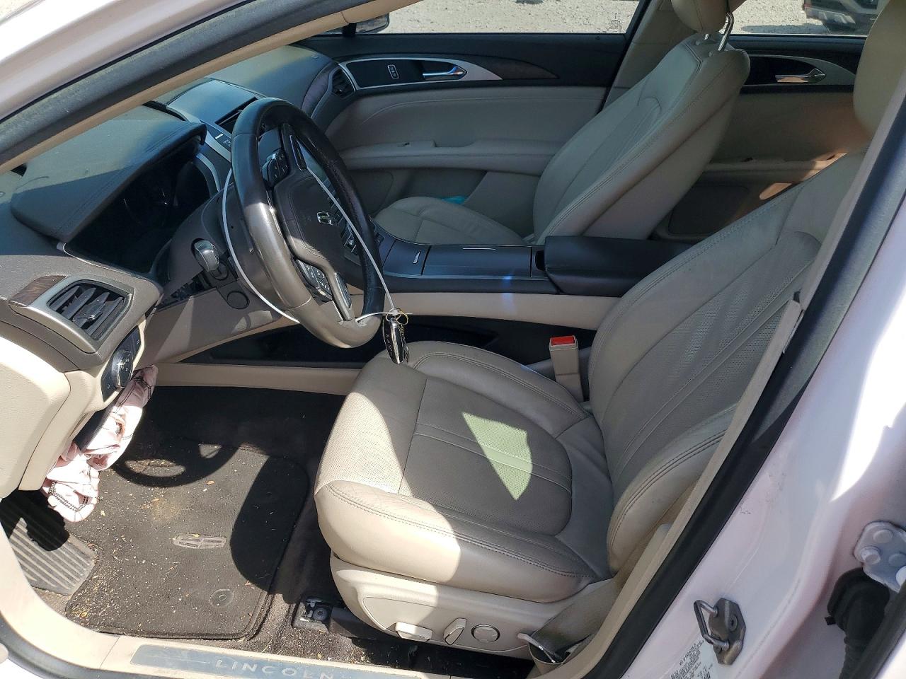 2017 LINCOLN MKZ