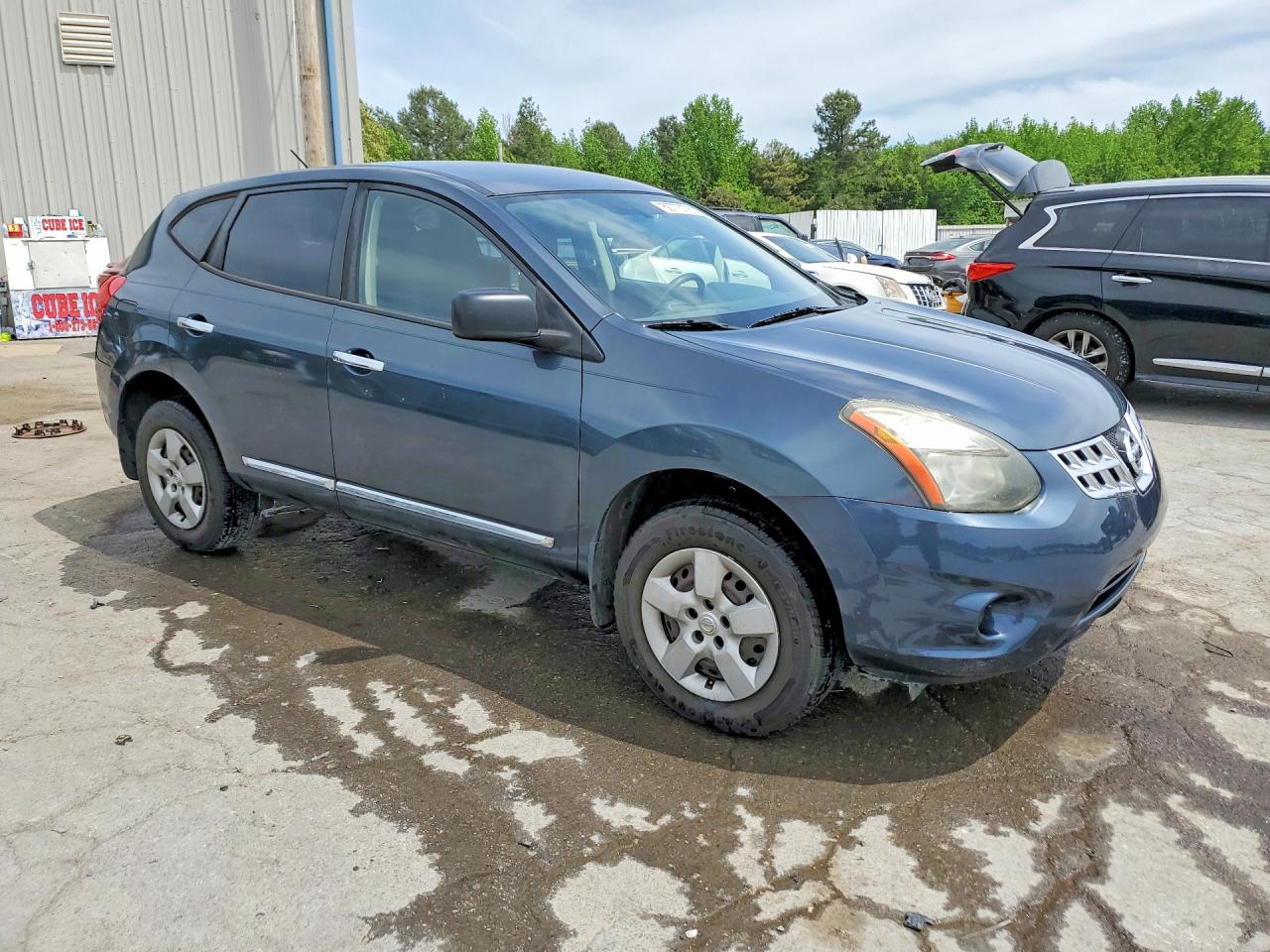 2015 NISSAN ROGUE
