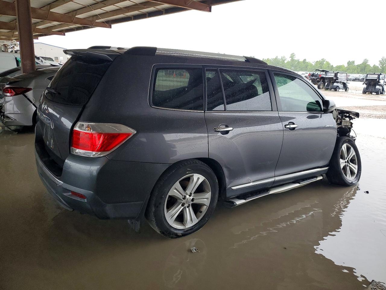 2013 TOYOTA HIGHLANDER