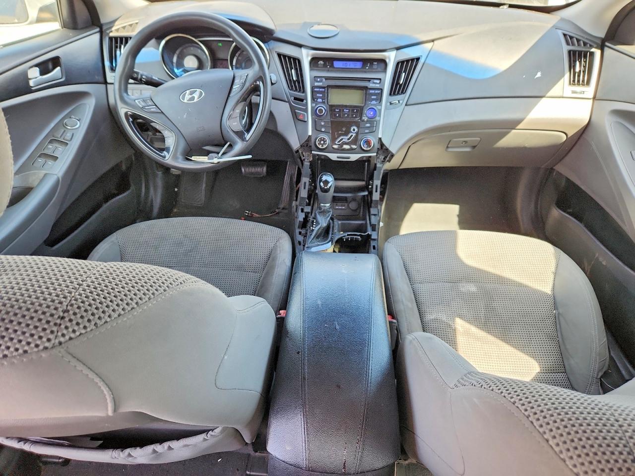 2012 HYUNDAI SONATA