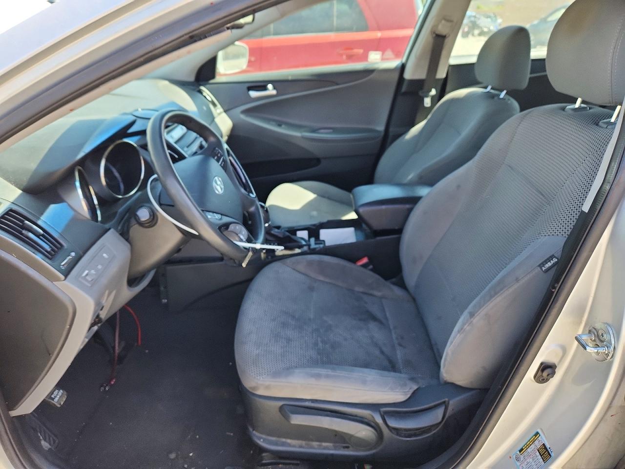 2012 HYUNDAI SONATA
