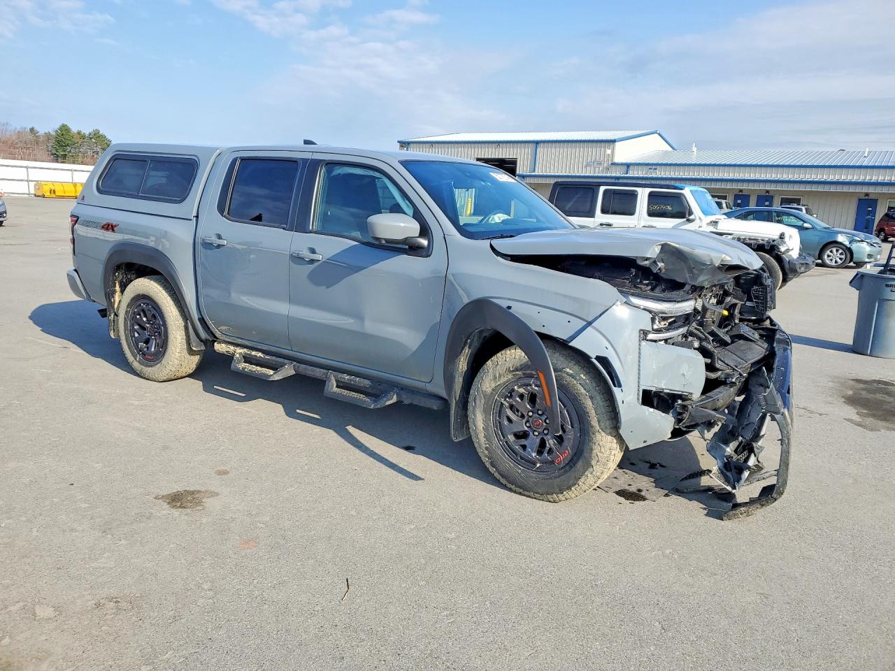2025 NISSAN FRONTIER