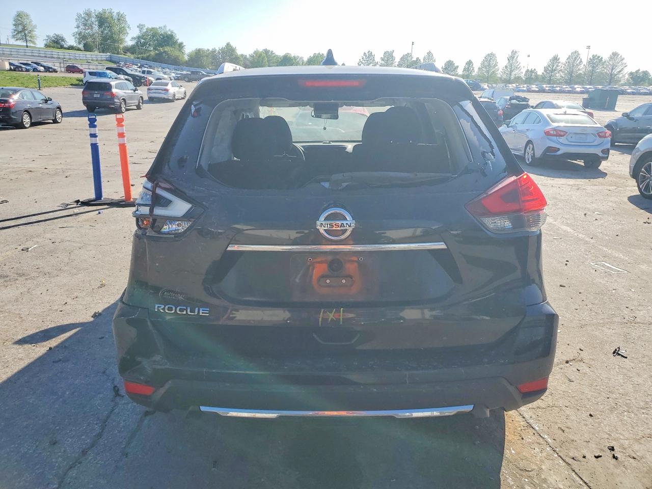 2017 NISSAN ROGUE
