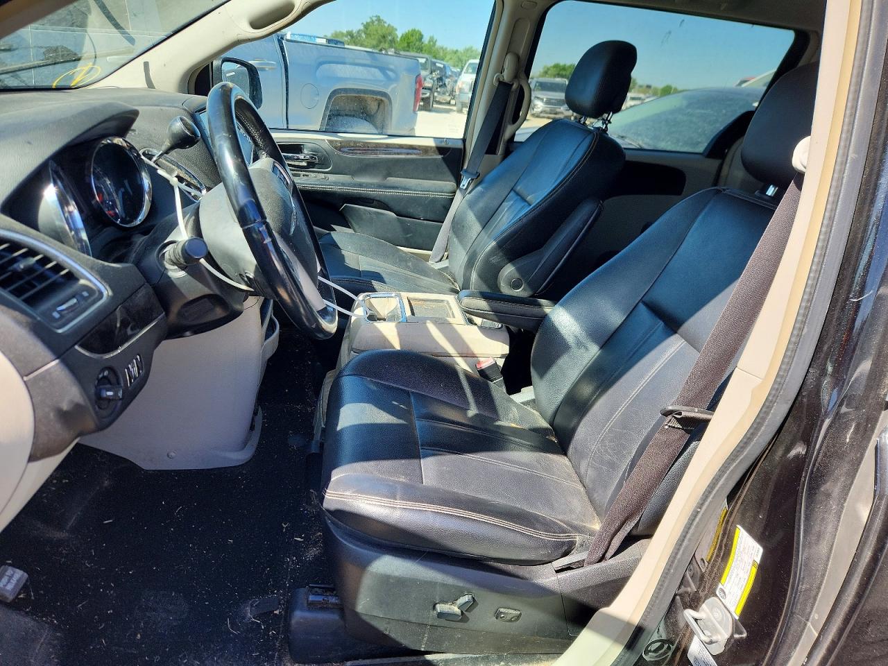 2016 CHRYSLER MINIVAN