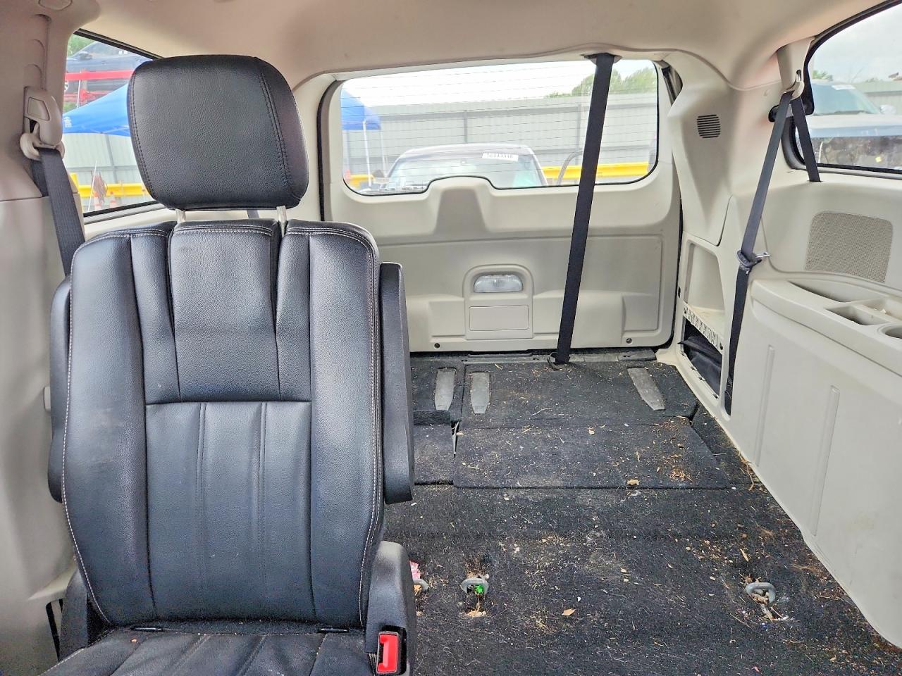 2016 CHRYSLER MINIVAN