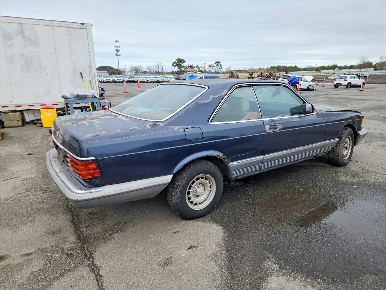 1982 MERCEDES-BENZ 380-CLASS