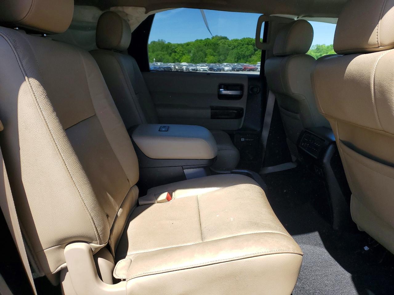 2016 TOYOTA SEQUOIA