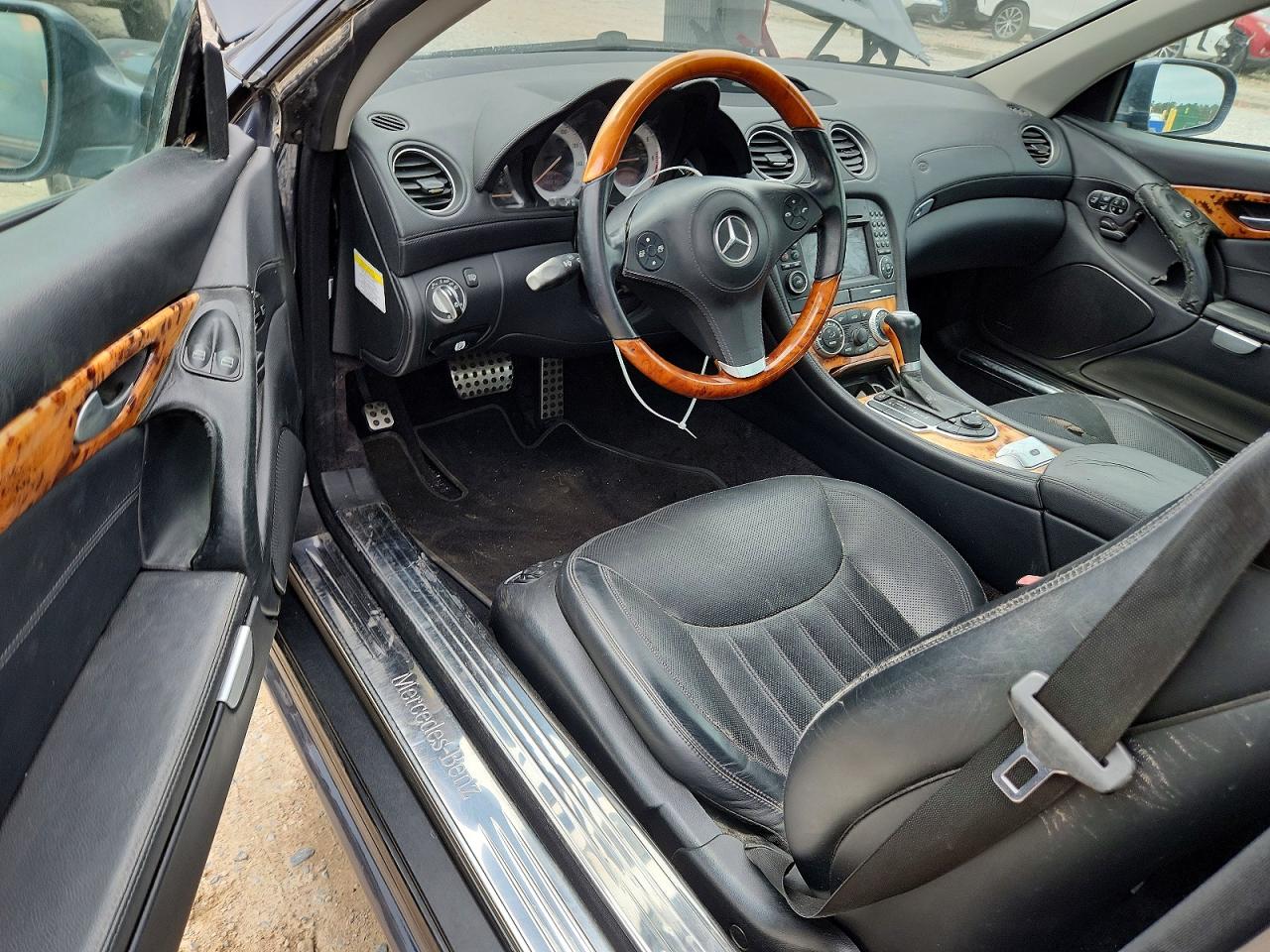 2011 MERCEDES-BENZ SL-CLASS
