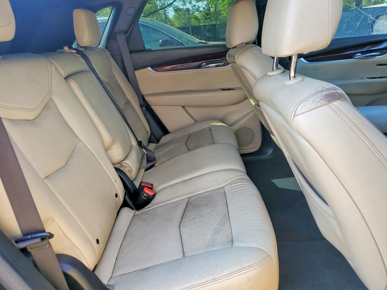 2017 CADILLAC XT5