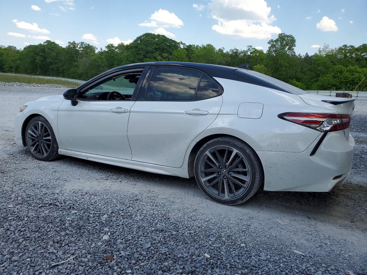 2019 TOYOTA CAMRY