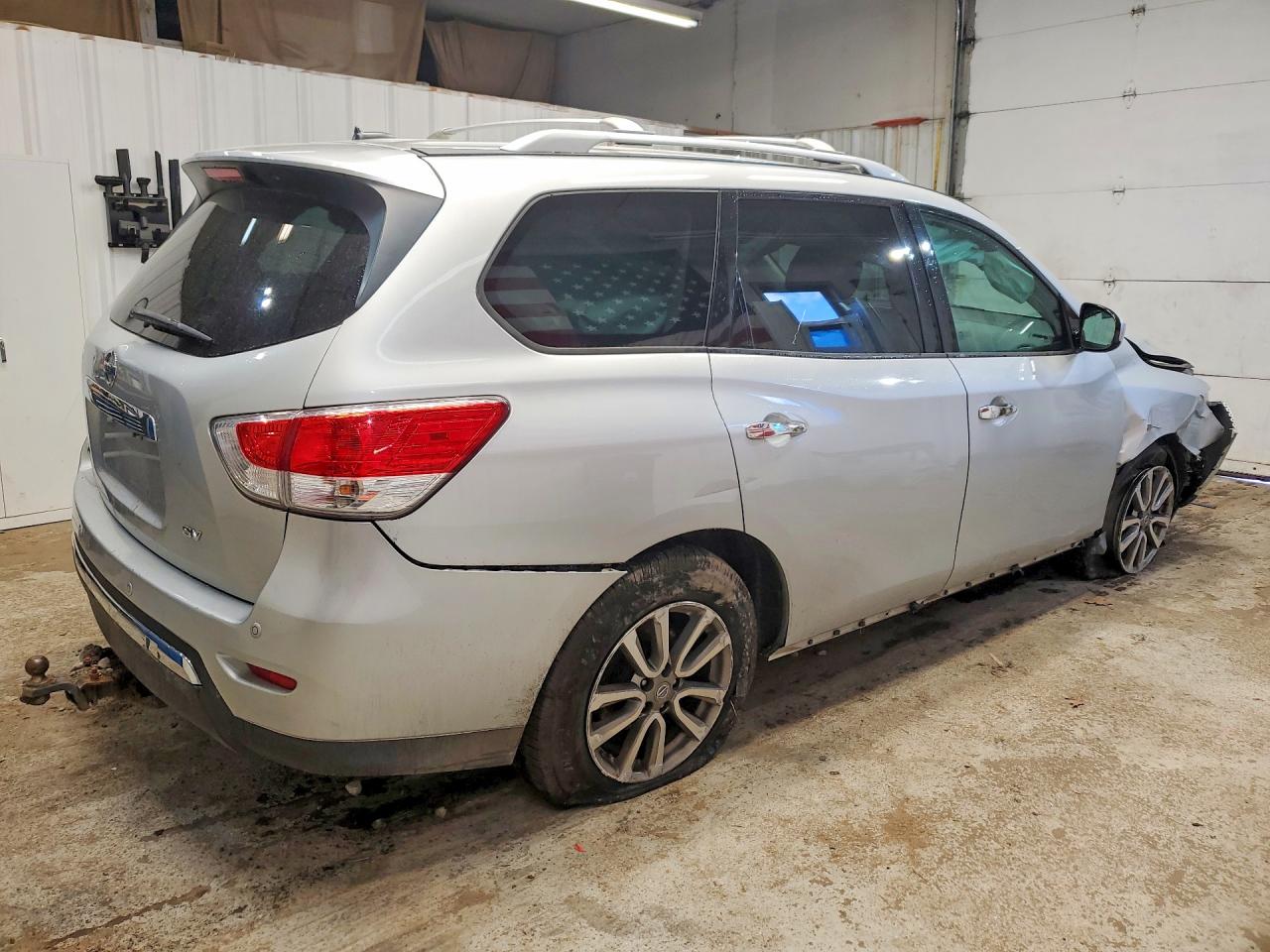 2016 NISSAN PATHFINDER