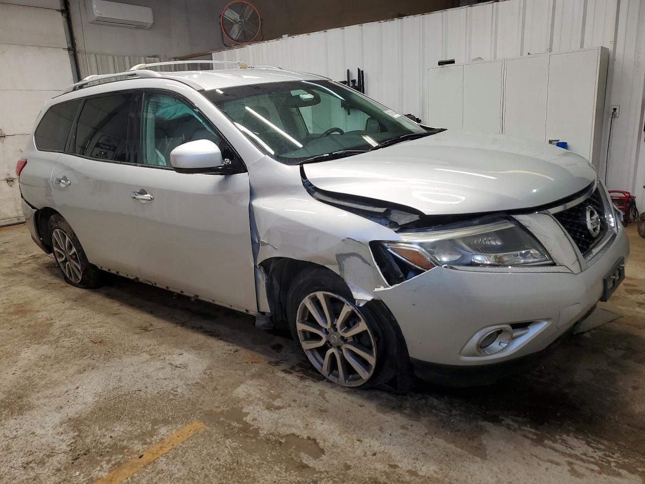 2016 NISSAN PATHFINDER