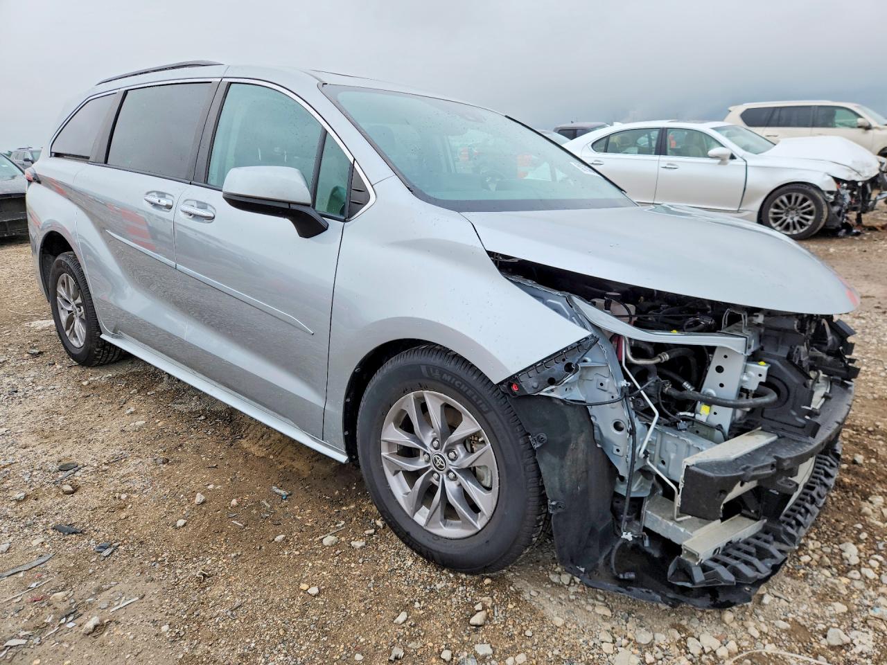 2022 TOYOTA SIENNA