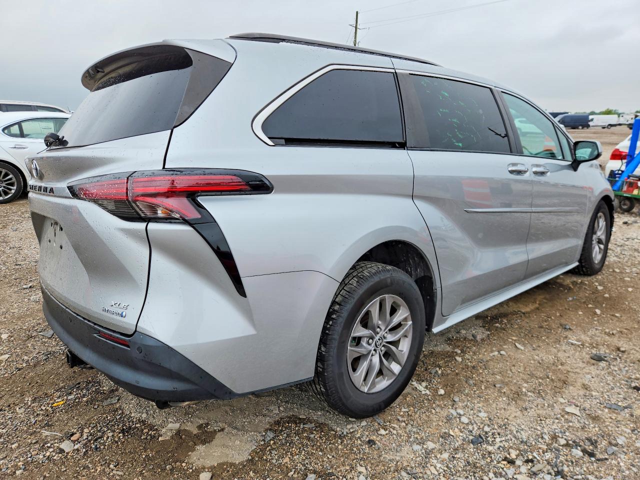 2022 TOYOTA SIENNA