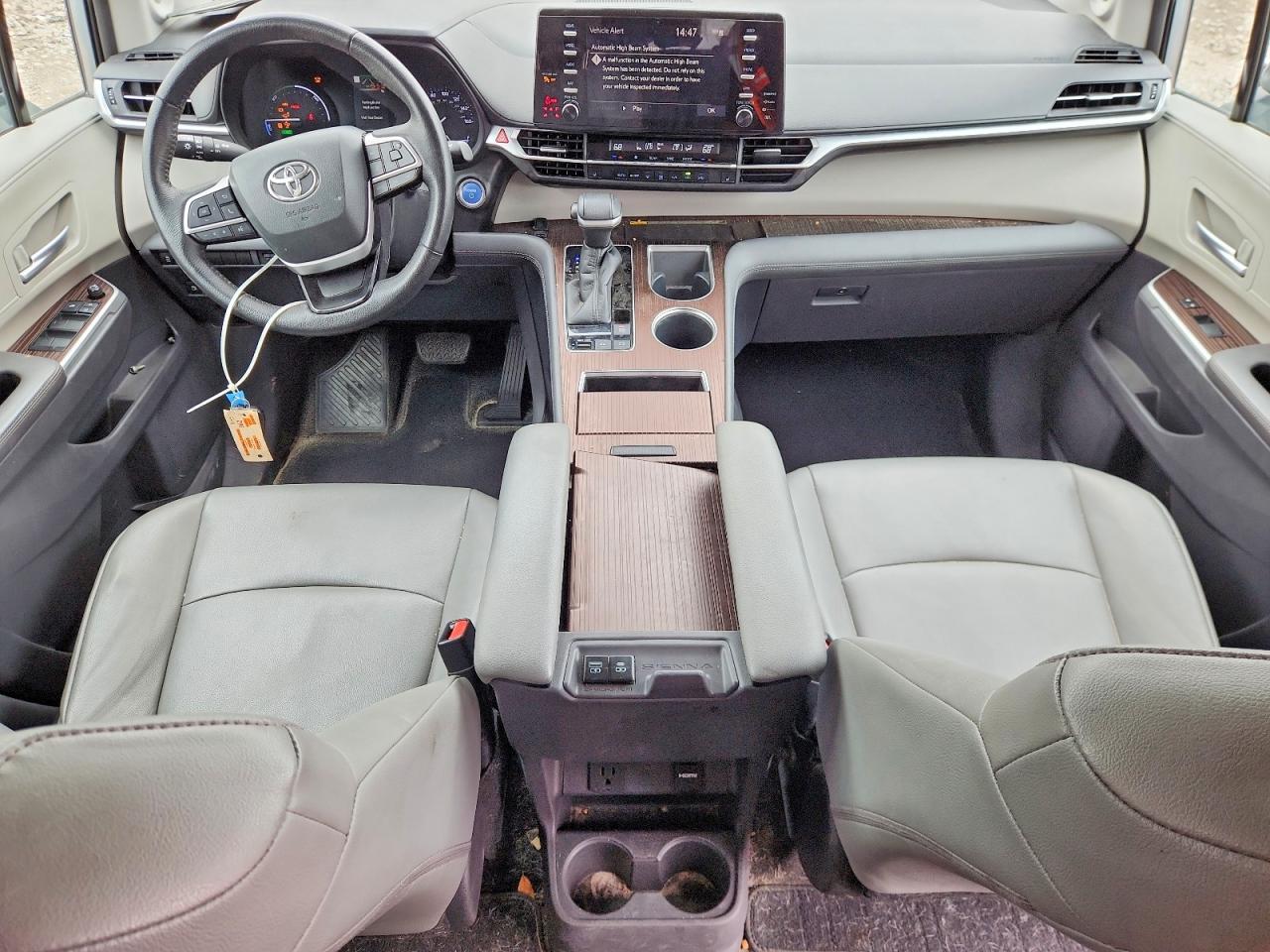 2022 TOYOTA SIENNA