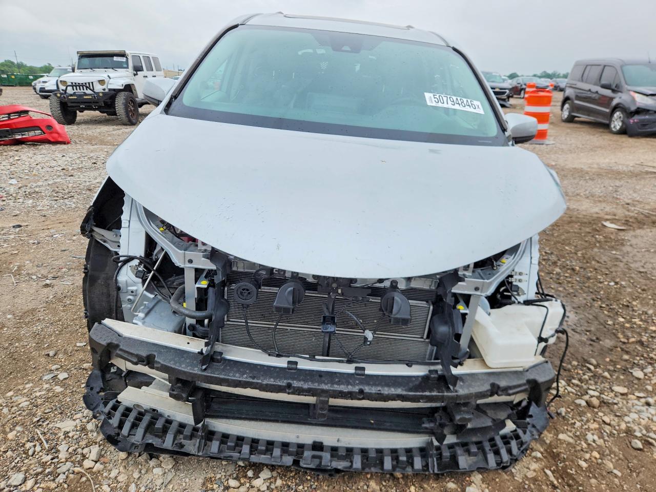 2022 TOYOTA SIENNA