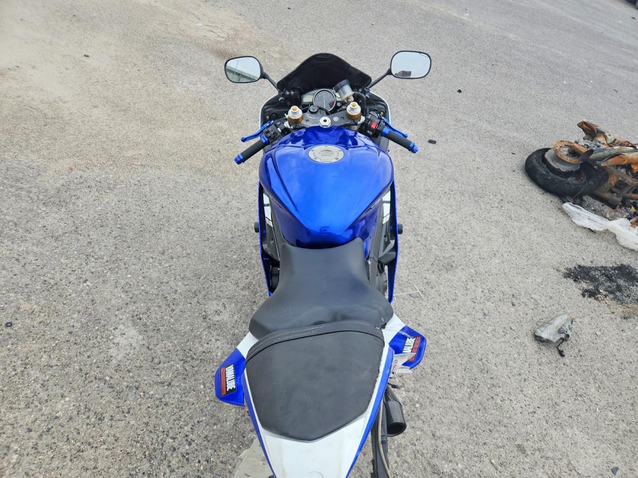 2013 YAMAHA YZF-R6 C