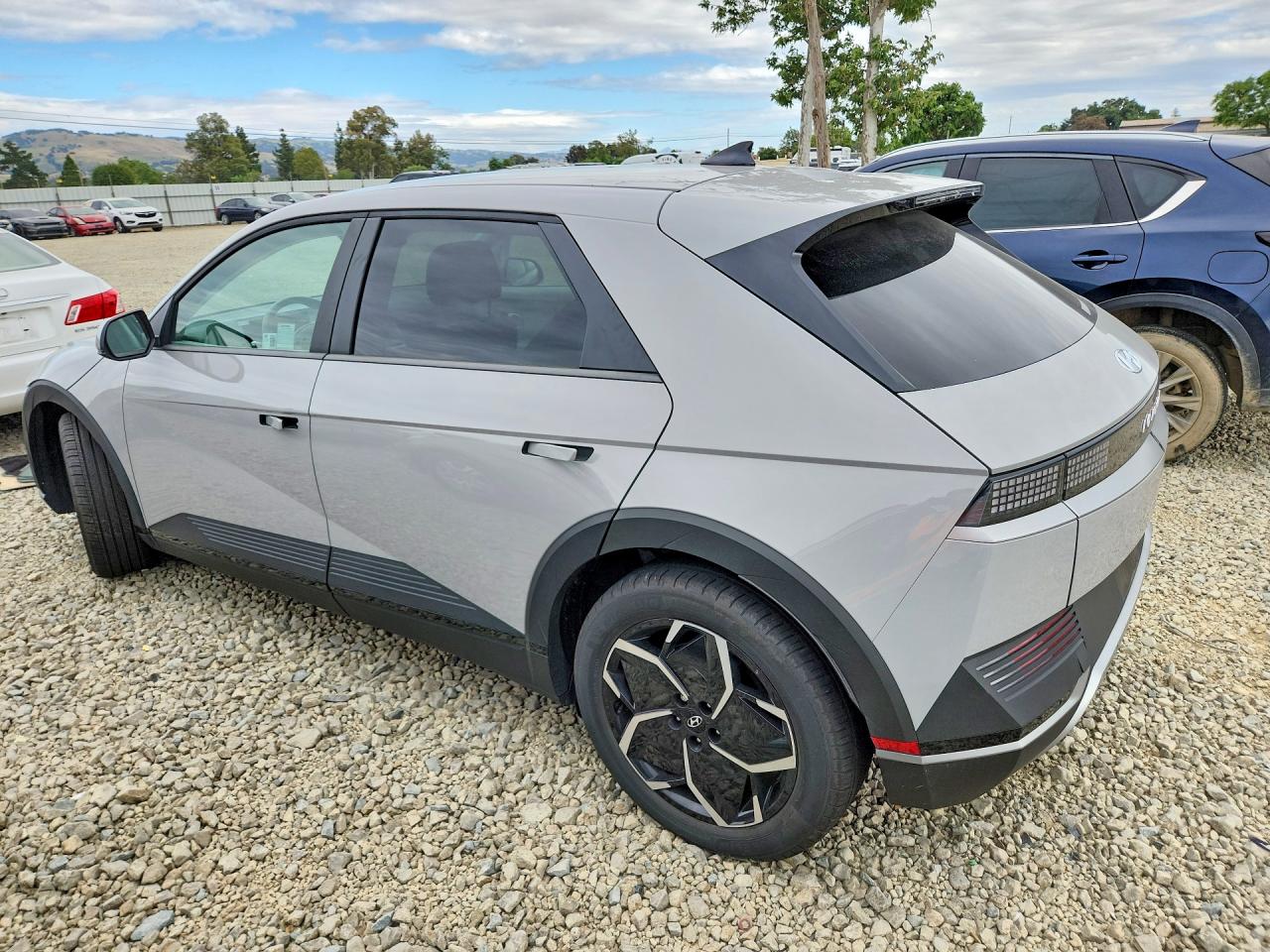 2024 HYUNDAI IONIQ