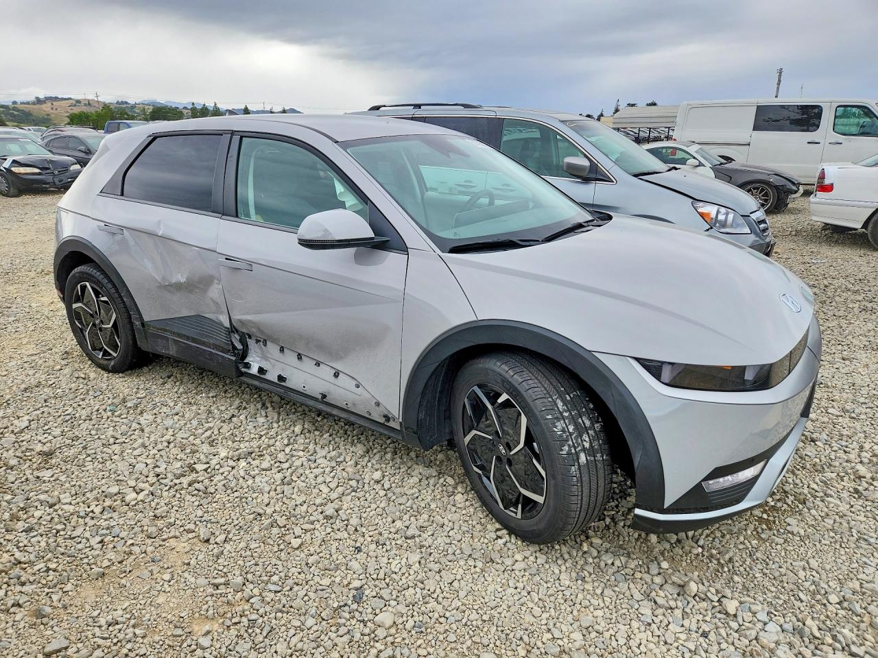 2024 HYUNDAI IONIQ