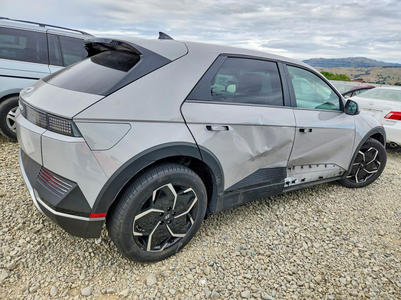 2024 HYUNDAI IONIQ
