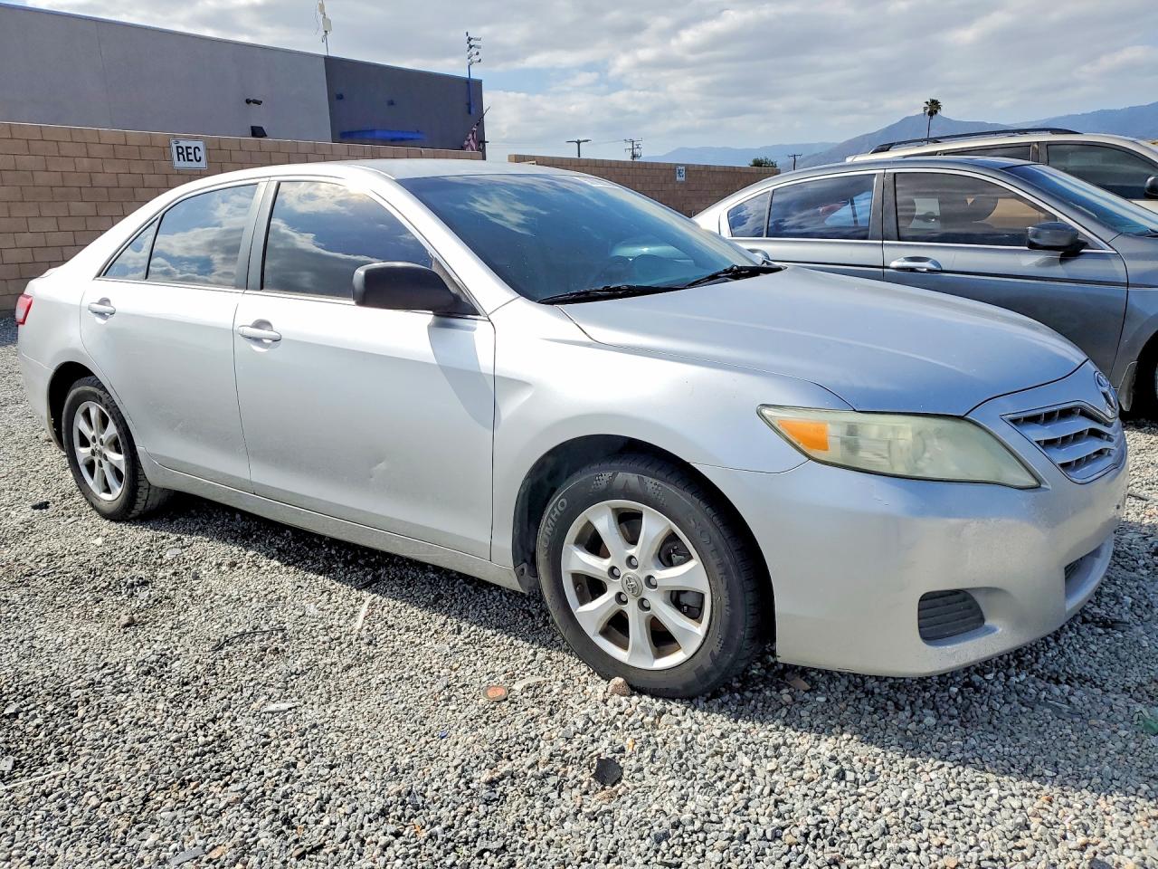 2010 TOYOTA CAMRY