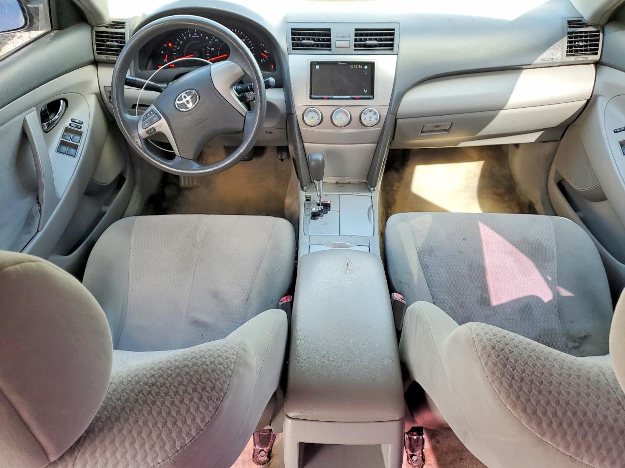2010 TOYOTA CAMRY