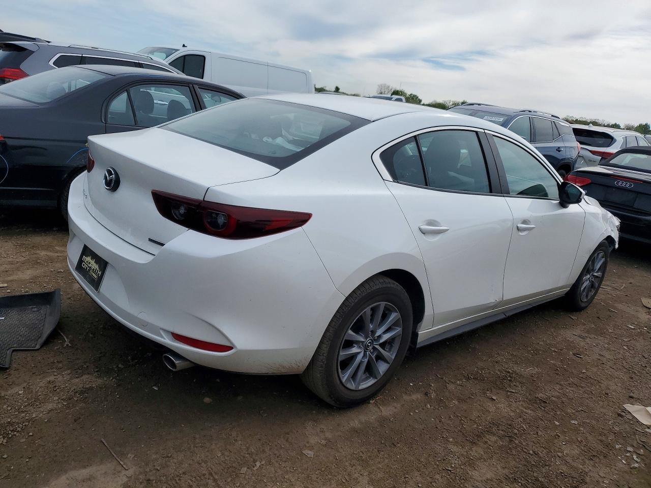 2025 MAZDA 3