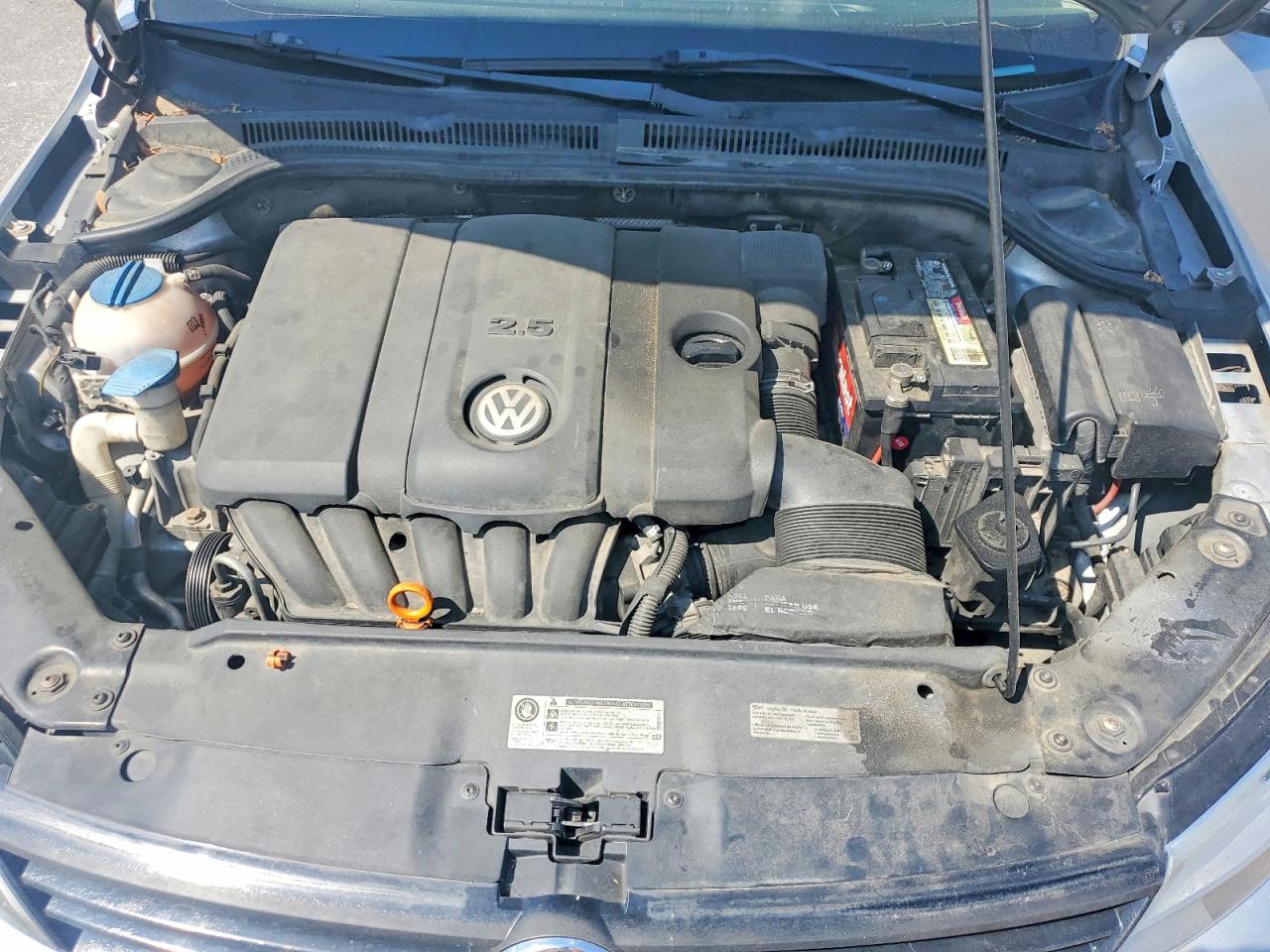 2012 VOLKSWAGEN JETTA
