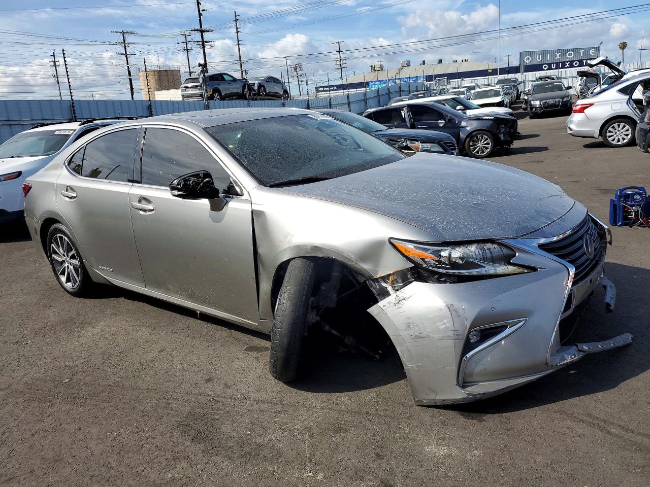 2016 LEXUS ES300