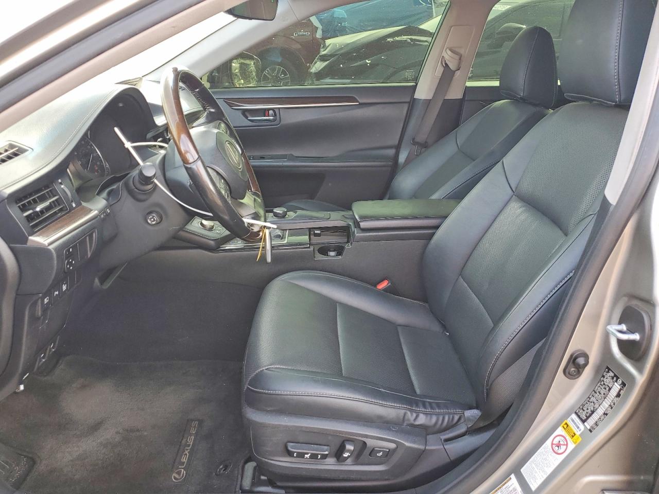 2016 LEXUS ES300