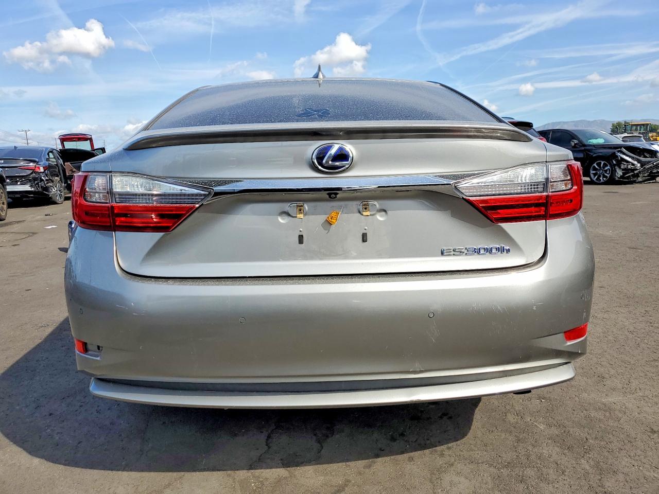 2016 LEXUS ES300