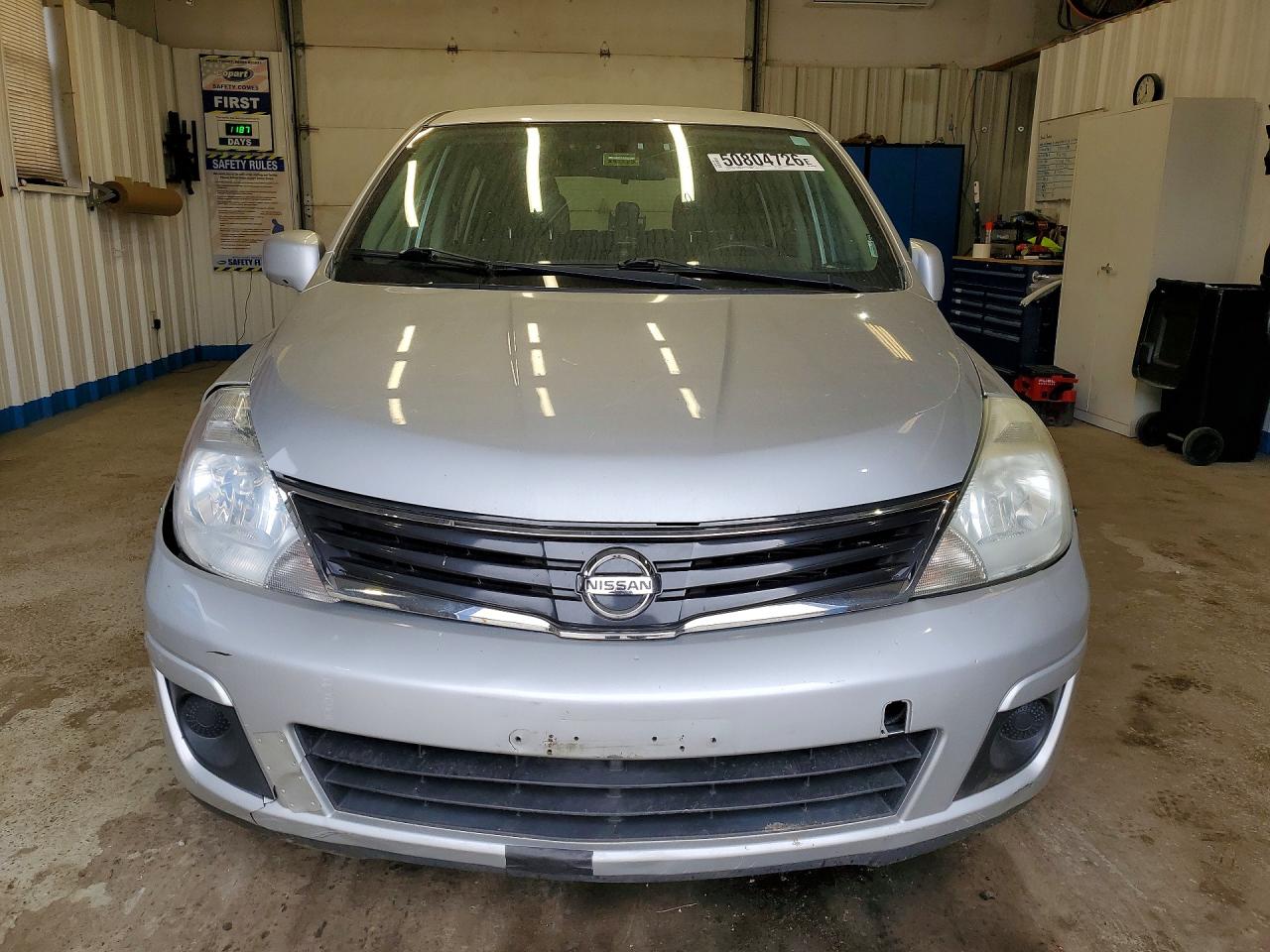 2011 NISSAN VERSA