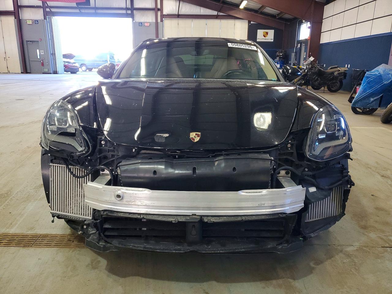2018 PORSCHE PANAMERA