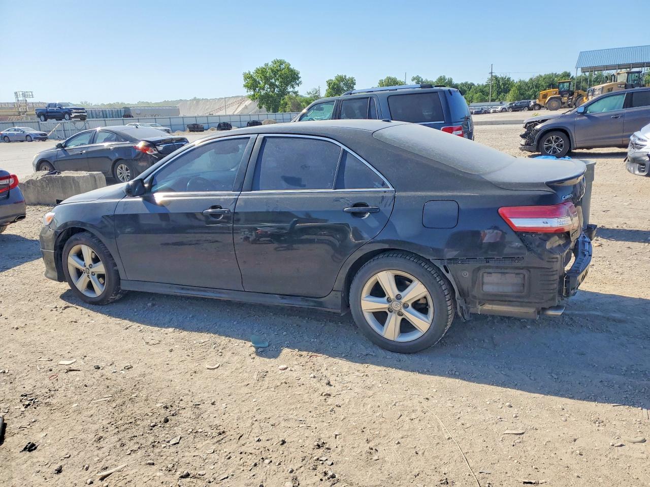 2010 TOYOTA CAMRY