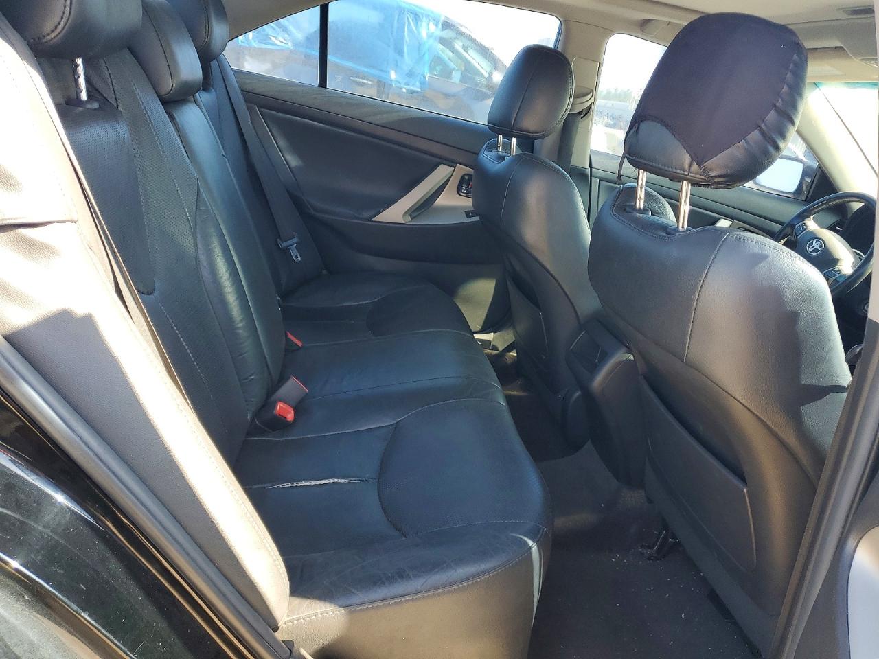2010 TOYOTA CAMRY
