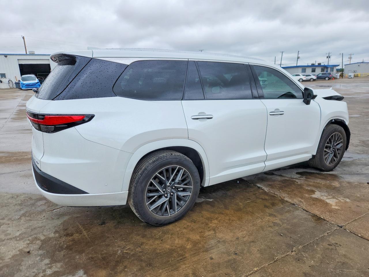 2024 LEXUS