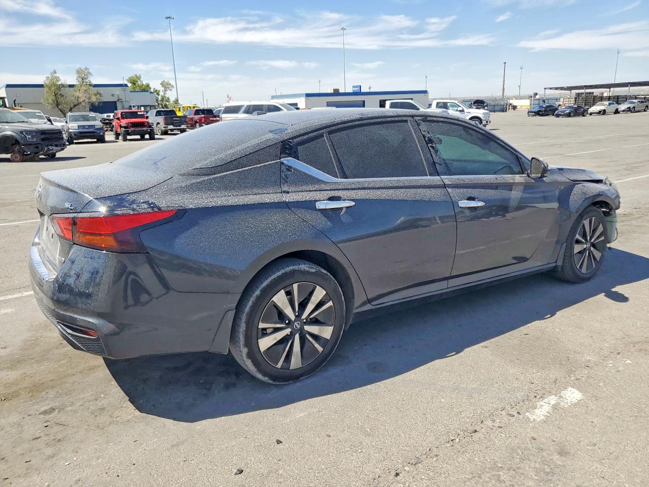 2022 NISSAN ALTIMA