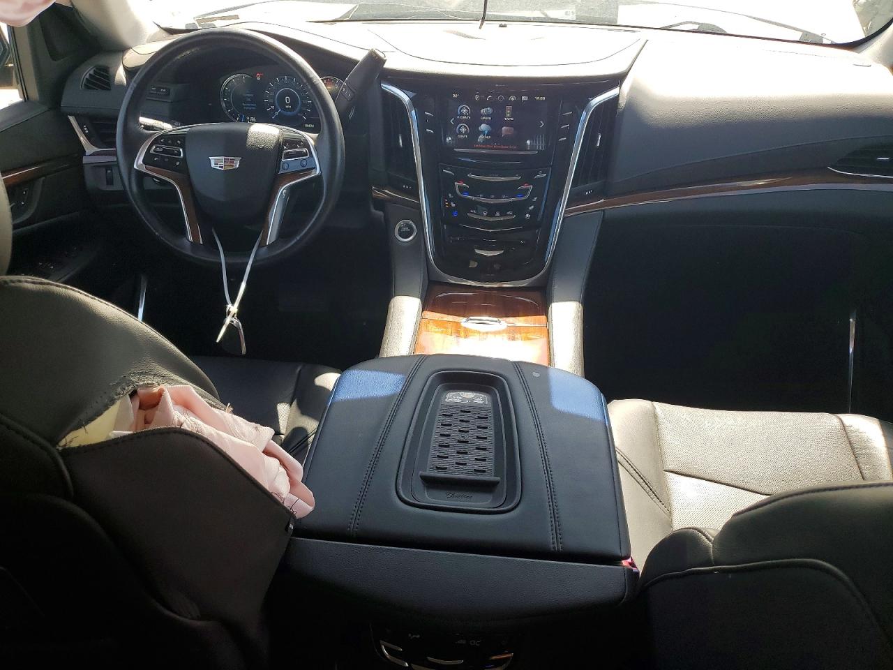 2016 CADILLAC ESCALADE