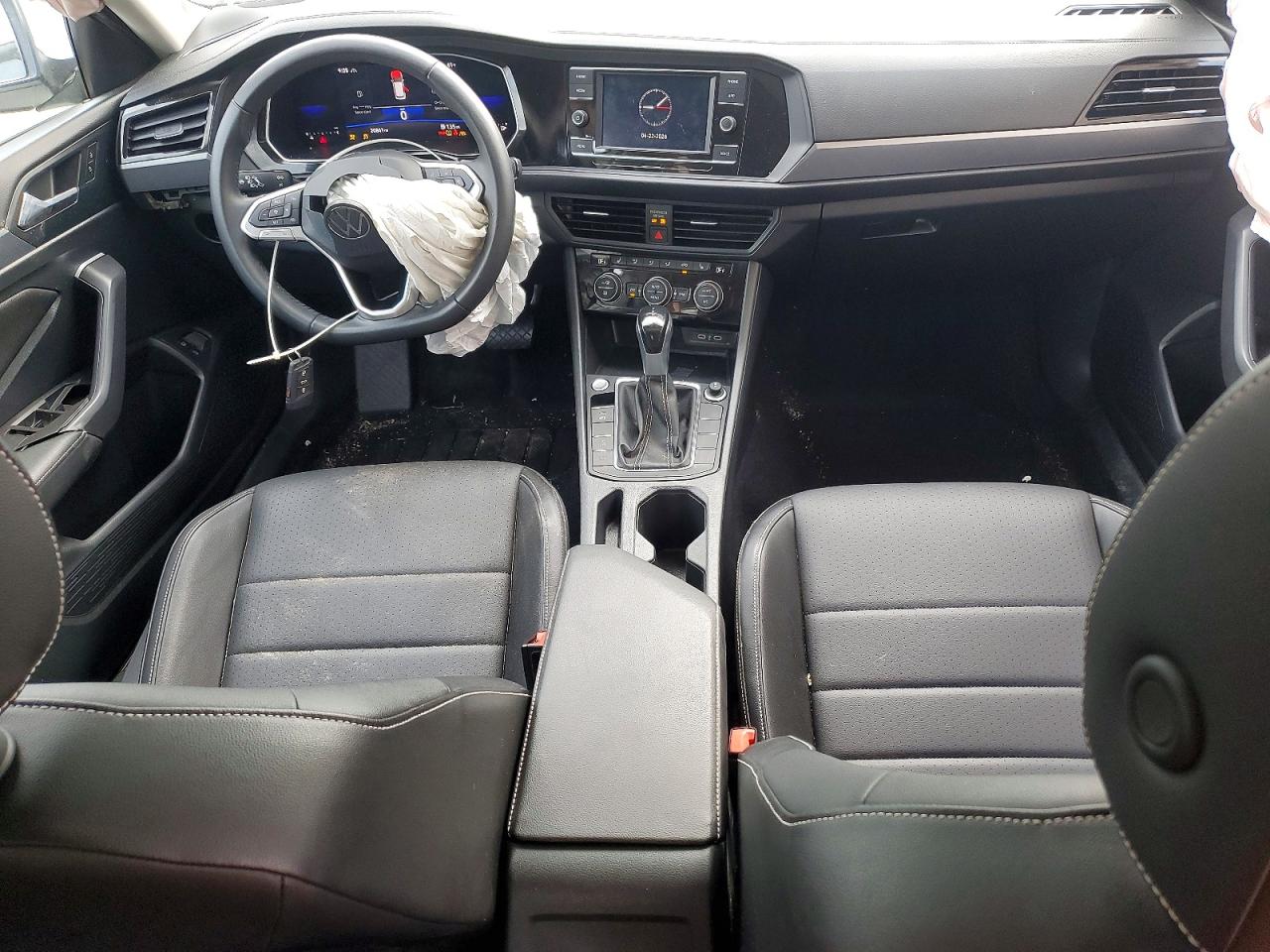 2022 VOLKSWAGEN JETTA