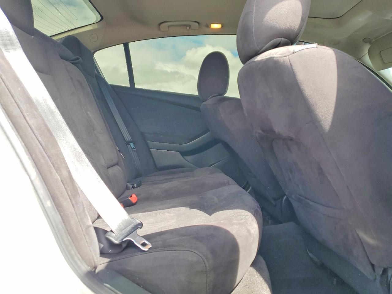 2010 NISSAN ALTIMA
