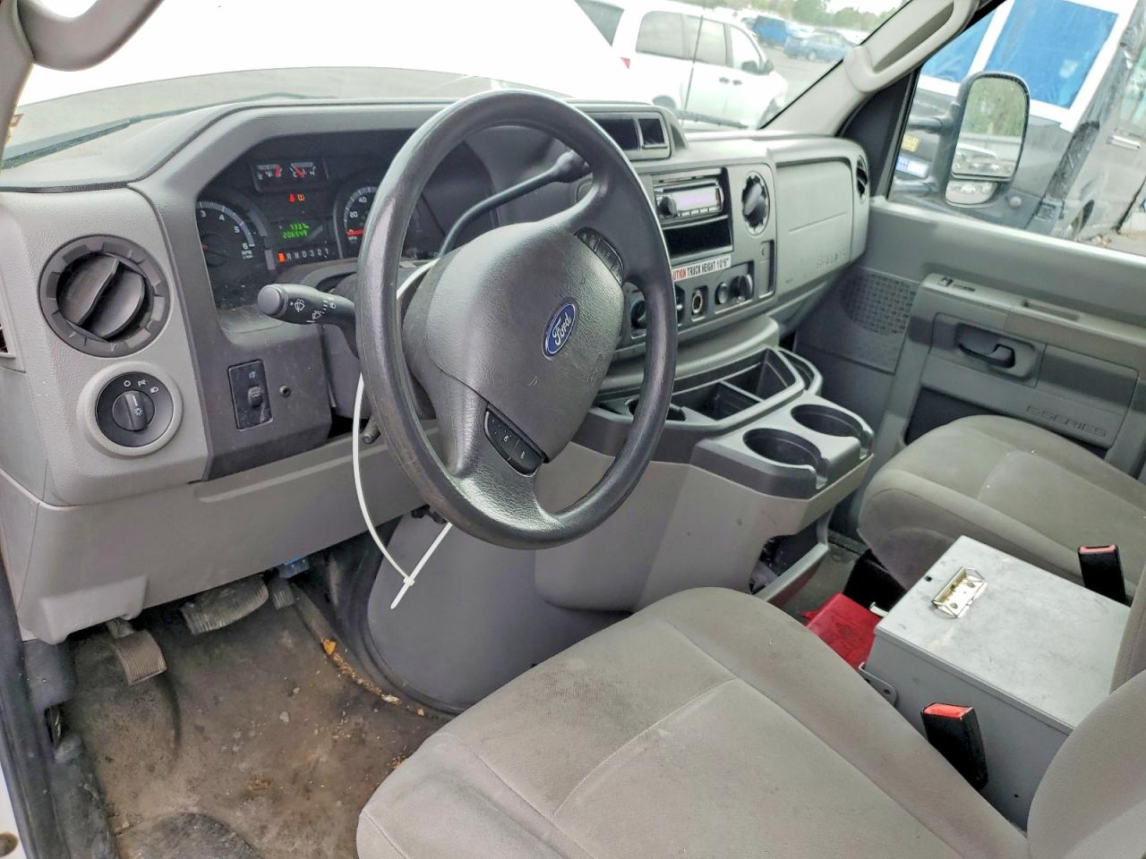 2011 FORD ECONOLINE