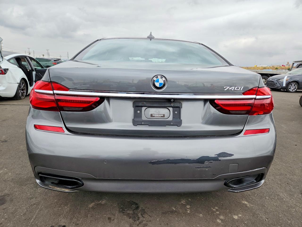 2016 BMW 7 SERIES