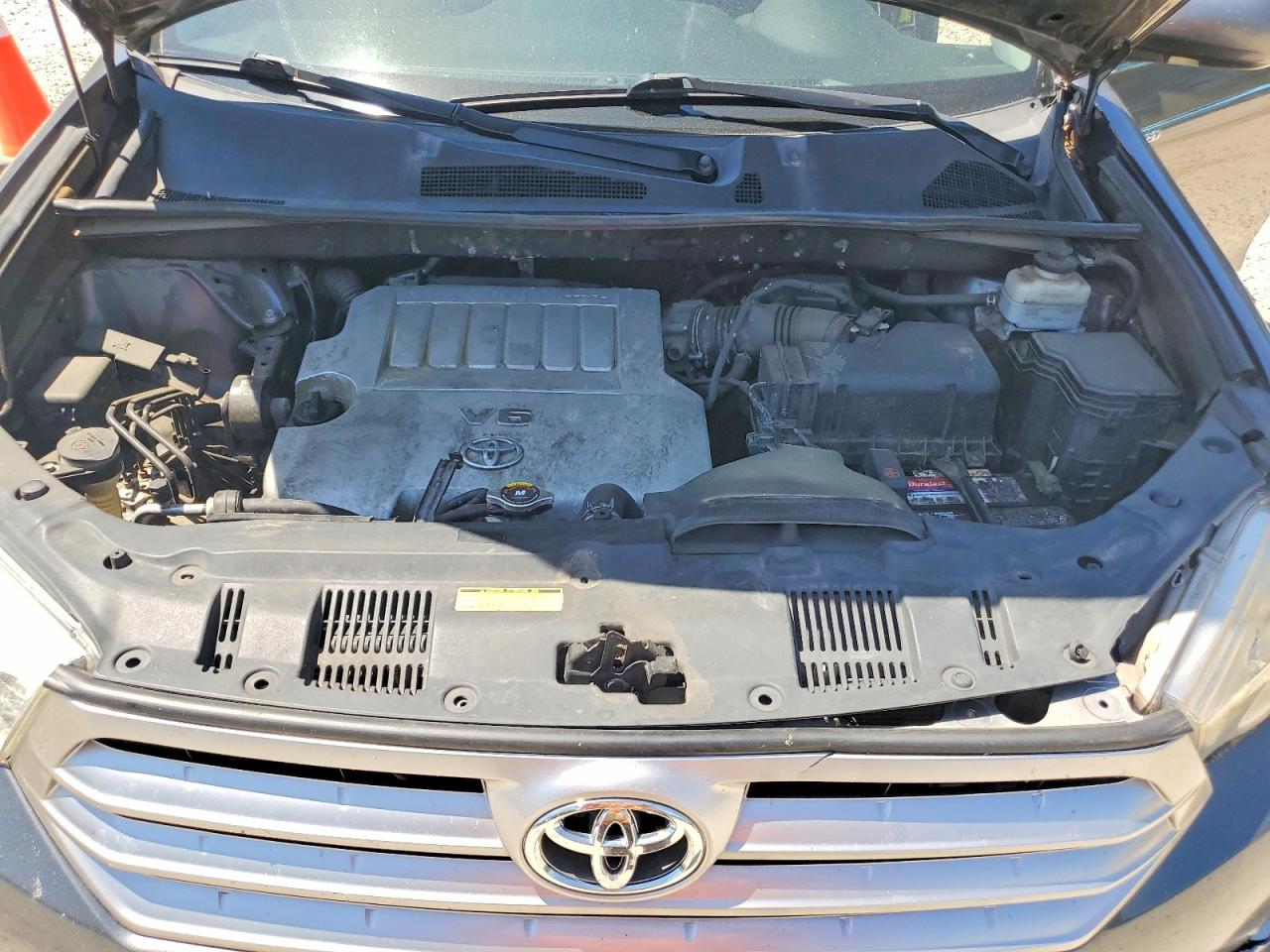 2011 TOYOTA HIGHLANDER