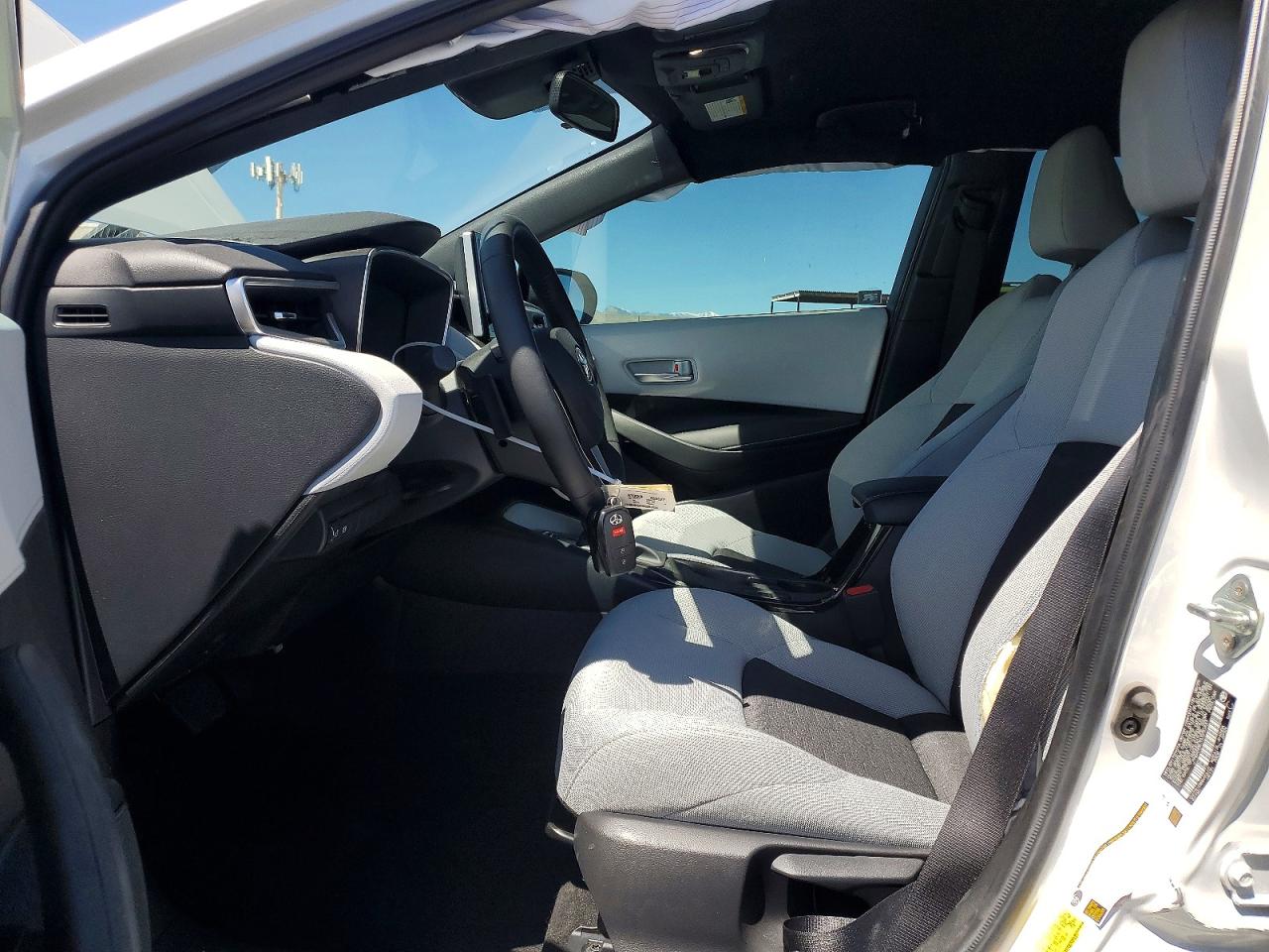 2025 TOYOTA COROLLA