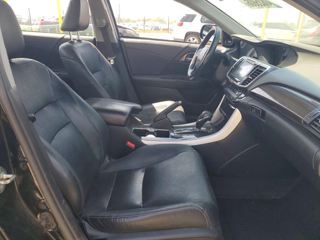 2017 HONDA ACCORD