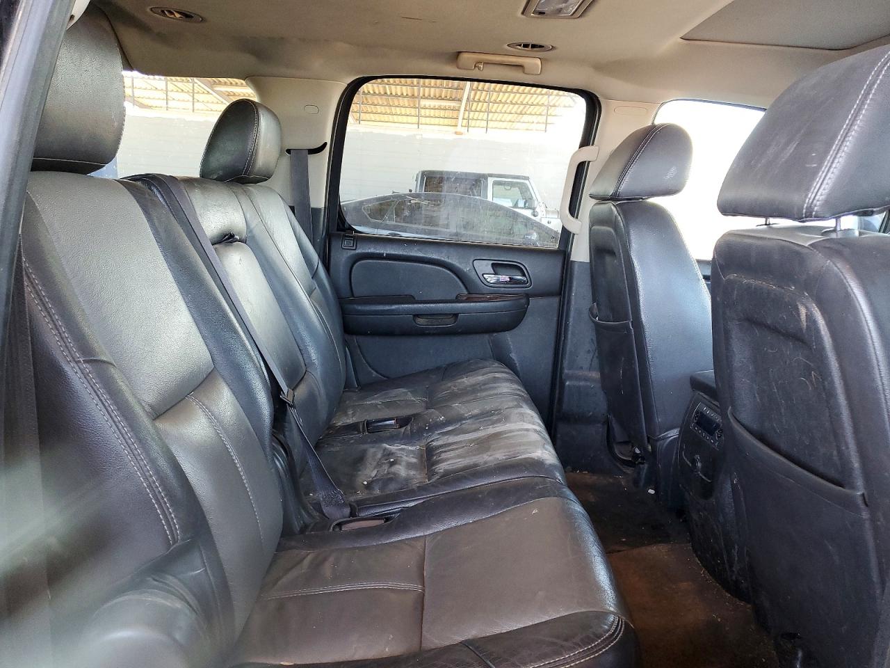 2013 CHEVROLET SUBURBAN