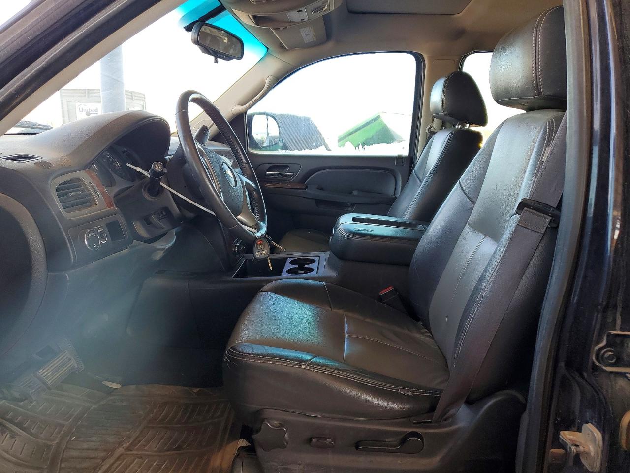 2013 CHEVROLET SUBURBAN