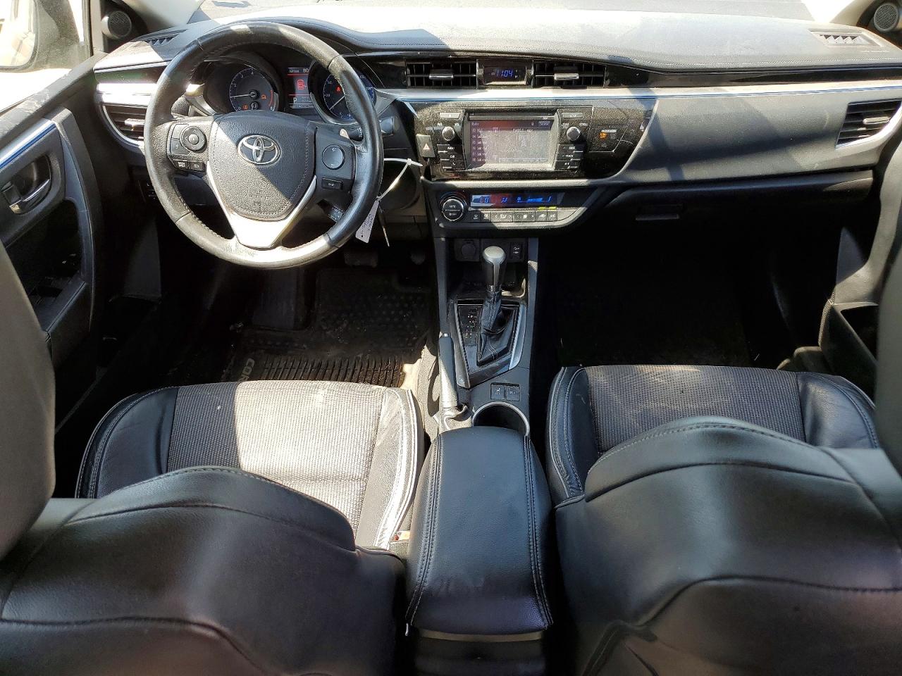 2016 TOYOTA COROLLA